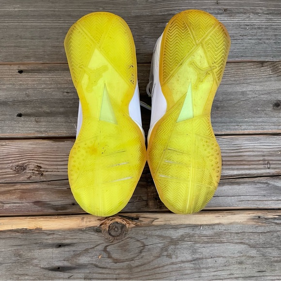 Men Nike Air Jordan True Flight Volt Ice Basketball Shoes Sneakers - Picture 8 of 8